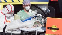 Global coronavirus deaths hit 900,000