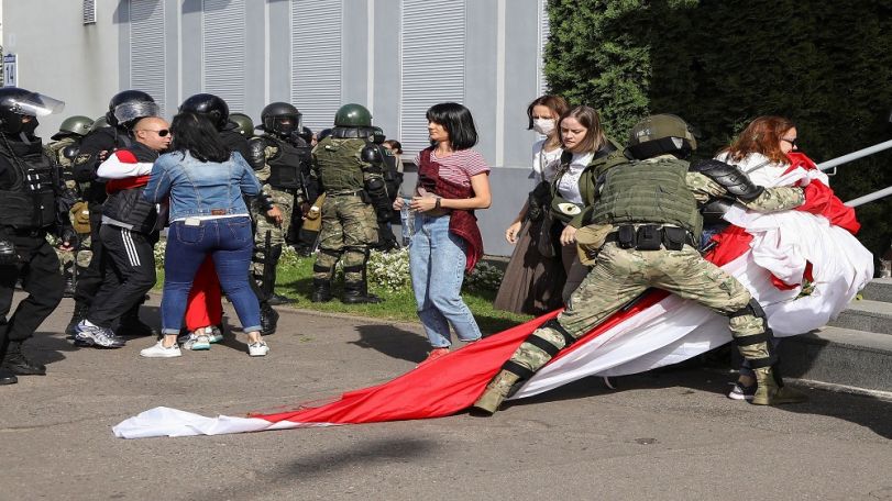 Belarus: 400 protesters detained during 'March of Heroes'