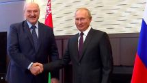 Putin pledges $1.5bn loan at Lukashenko meeting