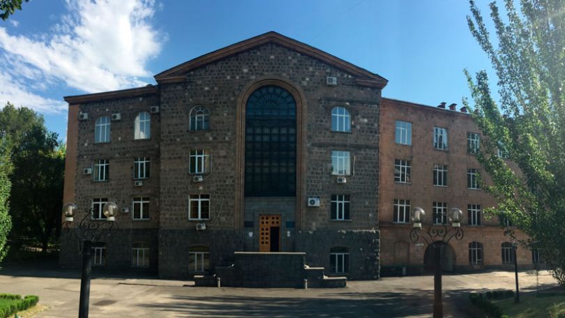 ԵՊՀ Իրավագիտության ֆակուլտետը անթույլատրելի է համարում ֆակուլտետի և դեկանի անվան շահարկումը