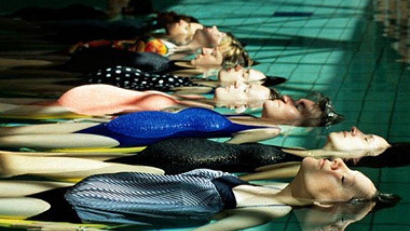 How chlorine in swimming pools is giving children astma: leading expert warns 