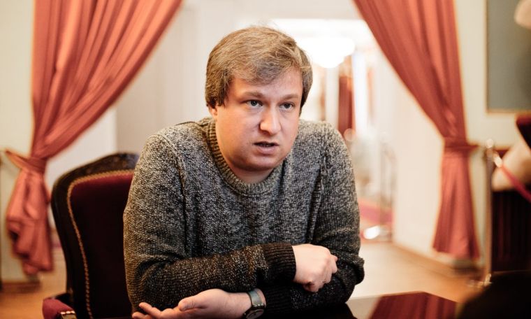 «Это ужасное безобразие»: кинокритик Антон Долин о снятии фильма Дживана Аветисяна «Врата в рай» из программы ММКФ