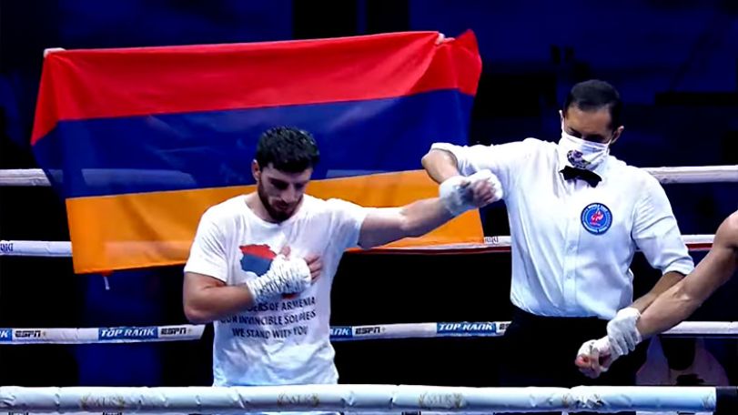«Հայաստանի պաշտպաննե՛ր, մեր անպարտելի զինվորնե՛ր, մենք կանգնած ենք ձեր կողքին»