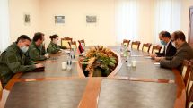 Azerbaijan accumulates forces and carry out operations along the length of the Iranian border - MoD