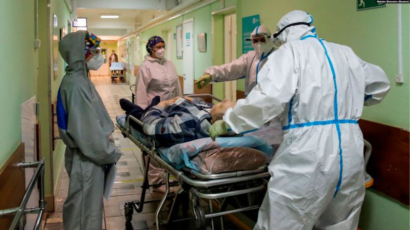 «Они боятся публично говорить». Глава «Альянса врачей» – о тестировании российской вакцины от коронавируса на врачах