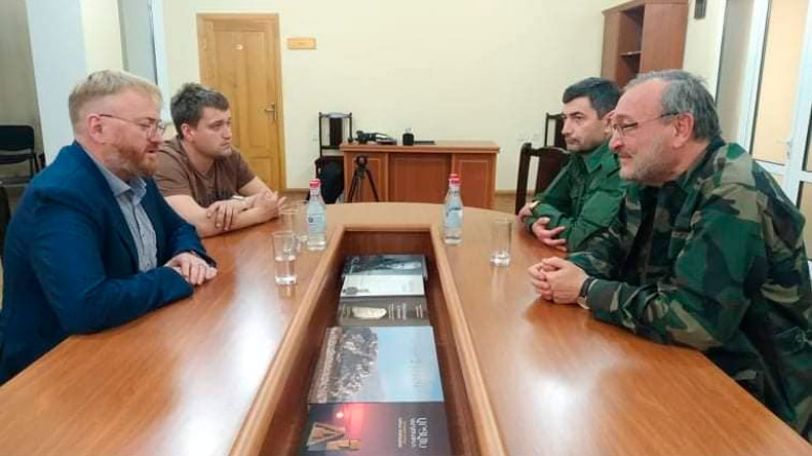 ԱՀ ԱԺ նախագահը հանդիպել է Վիտալի Միլոնովին