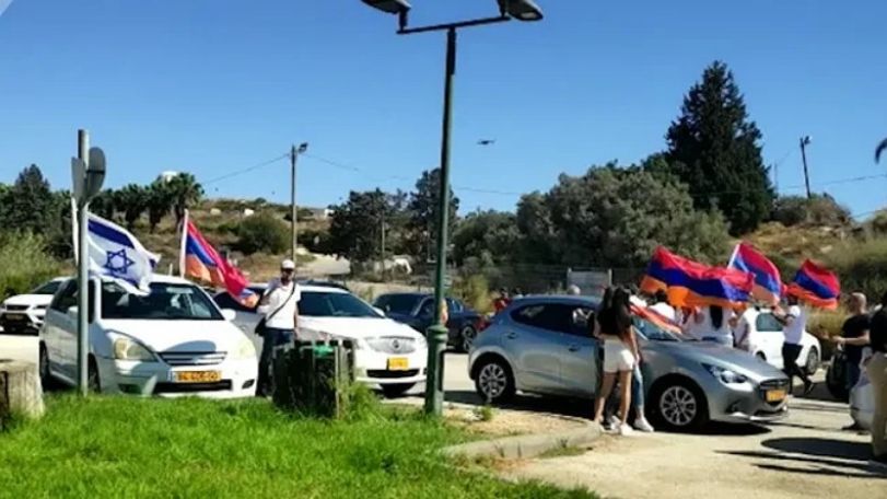 Автопробег и митинг у здания Кнессета: акции в Израиле против продажи оружия Азербайджану