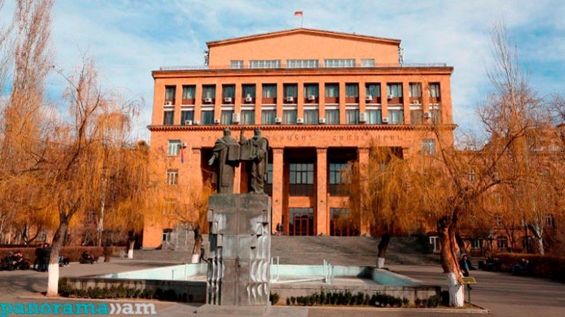 ԵՊՀ գիտխորհրդի ուսանող անդամները այսօր դիմել են՝ ընթացիկ քննությունները չեղարկելու առաջարկով
