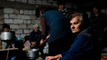 Будни жителей Степанакерта: фоторяд