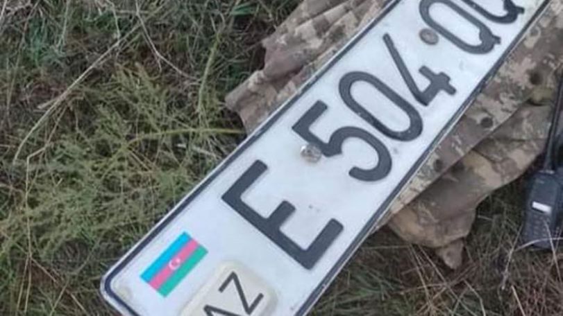 «Свежий товар с утра»: Арцрун Ованнисян опубликовал снимки грузовика с азербайджанскими номерами
