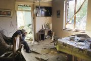 Жизнь в убежищах в Степанакерте глазами фотографа Associated Press