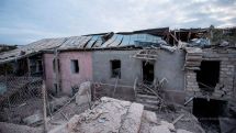 Пострадавший от артобстрела ещё один квартал в Степанакерте: фото