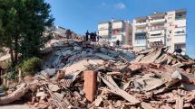 СМИ сообщают о цунами после землетрясения в Турции