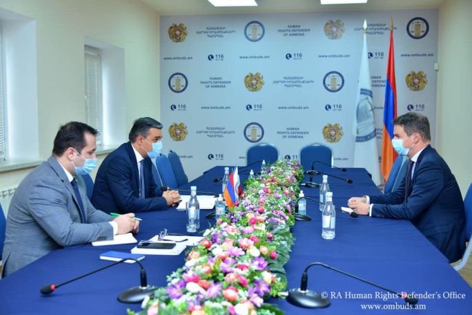 «Գորշ գայլերի» գործունեությունը Ֆրանսիայում արգելվում է