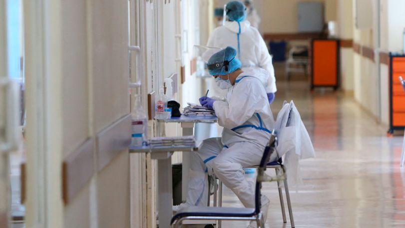 Коронавирус: в Армении много пациентов в тяжелом состоянии, которые не могут быть госпитализированы из-за нехватки больничных коек