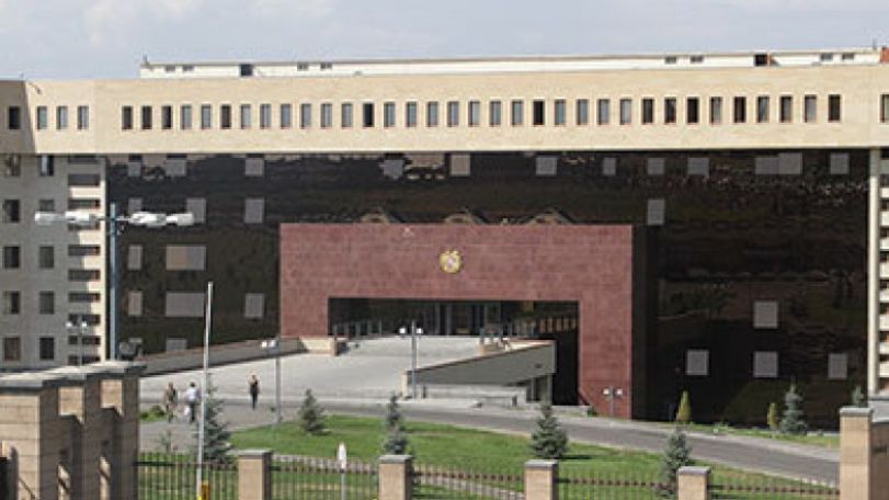 Armenian Defense Ministry calls on Azerbaijan to refrain from provocative steps 