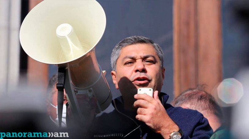 NSS officers searched the apartments of Artur Vanetsyan and his parents