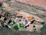 Այն, ինչ Ադրբեջանն անում է Դավիթ Գարեջիի հանդեպ, նույնն անում է հայկական քրիստոնեական հուշարձանների հանդեպ. վրացի գրող