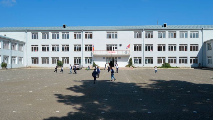 Արցախում ընթացքի մեջ են ուսումնական հաստատությունների մաքրման, բարեկարգման, վնասազերծման աշխատանքները