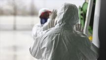 С начала пандемии число скончавшихся от связанных с вирусом заболеваний в мире достигло 1 406 283