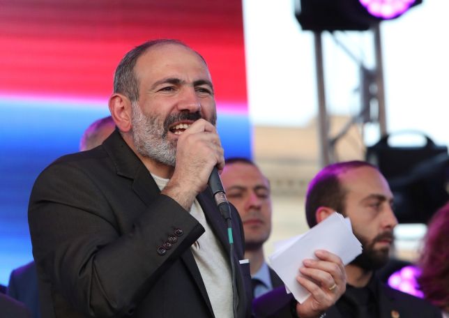 «Այլընտրանքային նախագծեր խումբ». Խաբողի և խաբվողի հասարակության ողջ պաթոլոգիզմը
