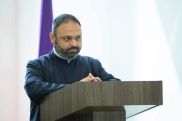 Տ․ Զաքարիա վարդապետ Բաղումյան. Ինձ սարսափեցնում է հատկապես մարդկանց արտագաղթելու ցանկությունը