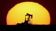 Котировки нефти утром в четверг направились вниз