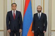 Armenian parliament speaker meets with ombudsman