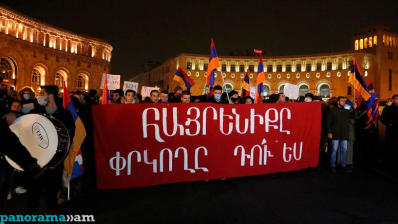5 декабря на Площади Свободы единый кандидат на пост премьер-министра представит антикризисные меры