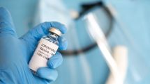U.S. sanctions block Iran’s purchase of COVID-19 vaccines, top banker says