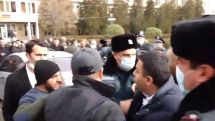 Проводящие акции неповиновения граждане в Армении предупреждают о засланных в их ряды провокаторах