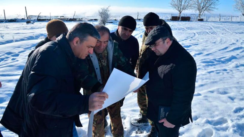 Armenian ombudsman holds meetings in Aravus bordering village
