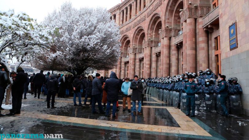 Protests calling for Pashinyan's resignation ended in Yerevan, sit-in strikes continue