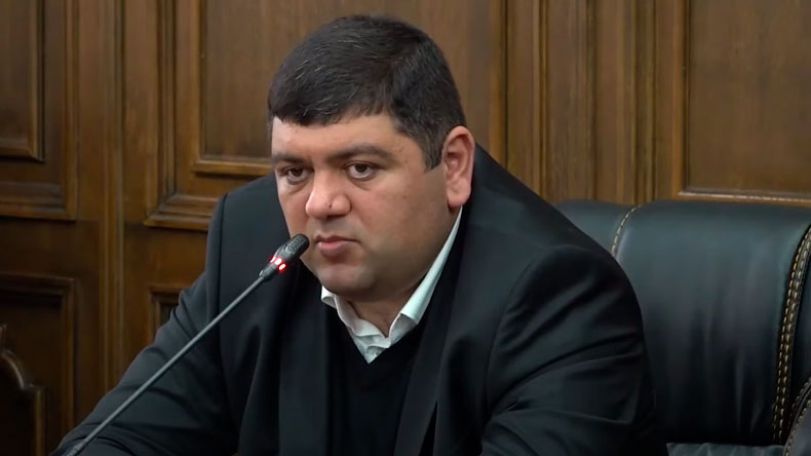 Мэр Капана: Глава Минобороны Армении мне сказал, что договоренность о сдаче позиций была достигнута изначально