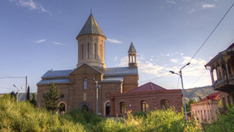 Հարձակում Թբիլիսիի հայկական եկեղեցու վրա, հնչել են կրակոցներ, կան տուժածներ