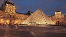 Louvre museum visitors dropped more than 70% in 2020