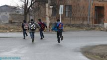 Ombudsman calls for exercising caution when posting photos of children on social media