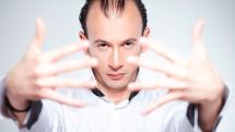 Имеющий арцахские корни пианист с мировым именем – Ашот Хачатурян – выступит в Ереване