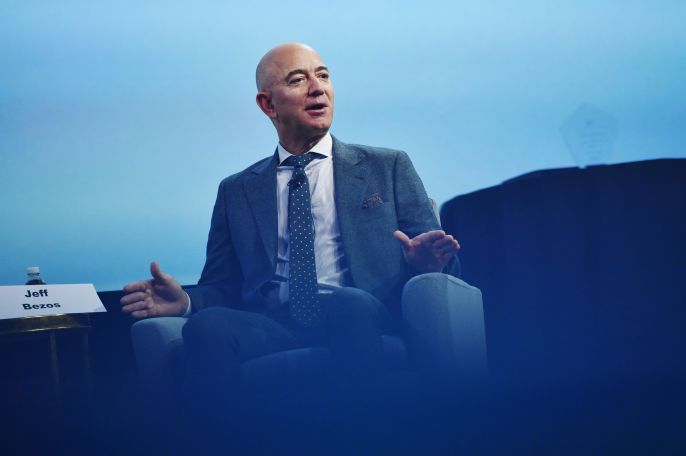 Основатель компании Amazon Джефф Безос уходит с поста генерального директора
