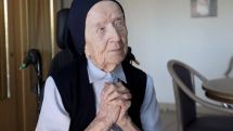 Франция: долгожительница победила COVID-19 перед своим 117-летием