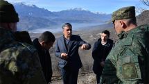Азербайджанцы атаковали Армана Татояна