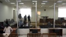 Судебное заседание по делу Кочаряна и других в Ереване было прервано, не успев начаться