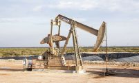 Котировки нефти продолжают расти в четверг
