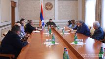Artsakh president hosts education minister, university heads