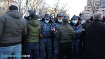 Clashes erupt between opposition activists, police in Yerevan
