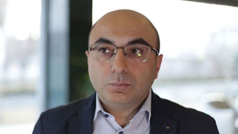 Վահե Հովհաննիսյան. Առաջին ընտրությունները՝ Թուրքիայի և «նոր հայերի» մասնակցությամբ