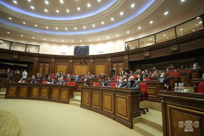 «Պատերազմի օրերին ֆինանսների նախարարն իրեն պարգևատրել է մոտ 73 մլն դրամով»