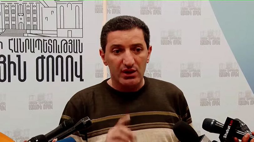 Հիմա, երբ թուրքն ամեն օր մի գյուղ է վերցնում, պետք չէր ռազմական դրությունը վերացնել. Պետրոսյան