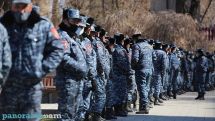 Правительство повысило зарплату полицейским на 70-97%