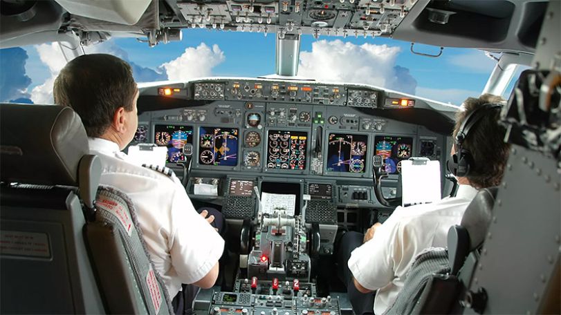 Lightning strikes plane carrying 140 people as it prepares for landing in Panama City